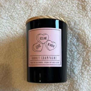 Leoben Co  Candle Bubbly Champagne NWT